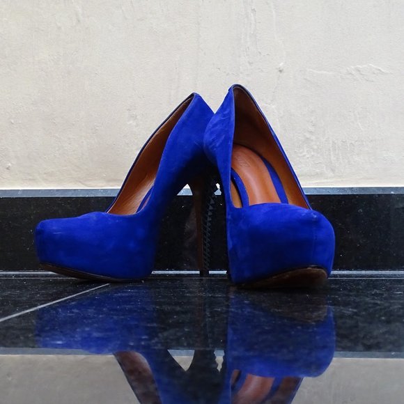 Blue Suede Pumps - Picture 2 of 4